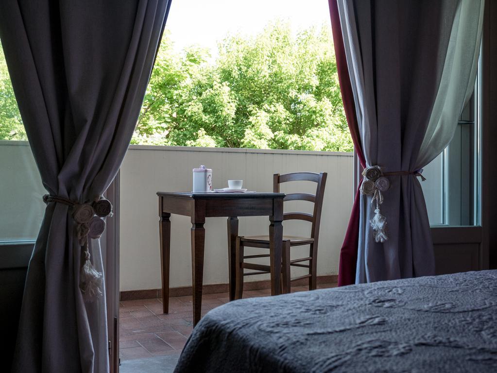 B&B Zelmira Rimini Exteriör bild